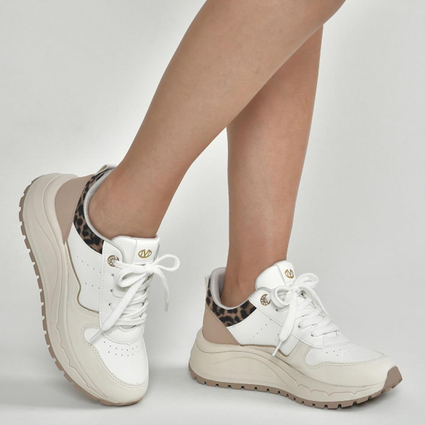 tenis casual 136-011-08 marfim i23/milk/creme - image