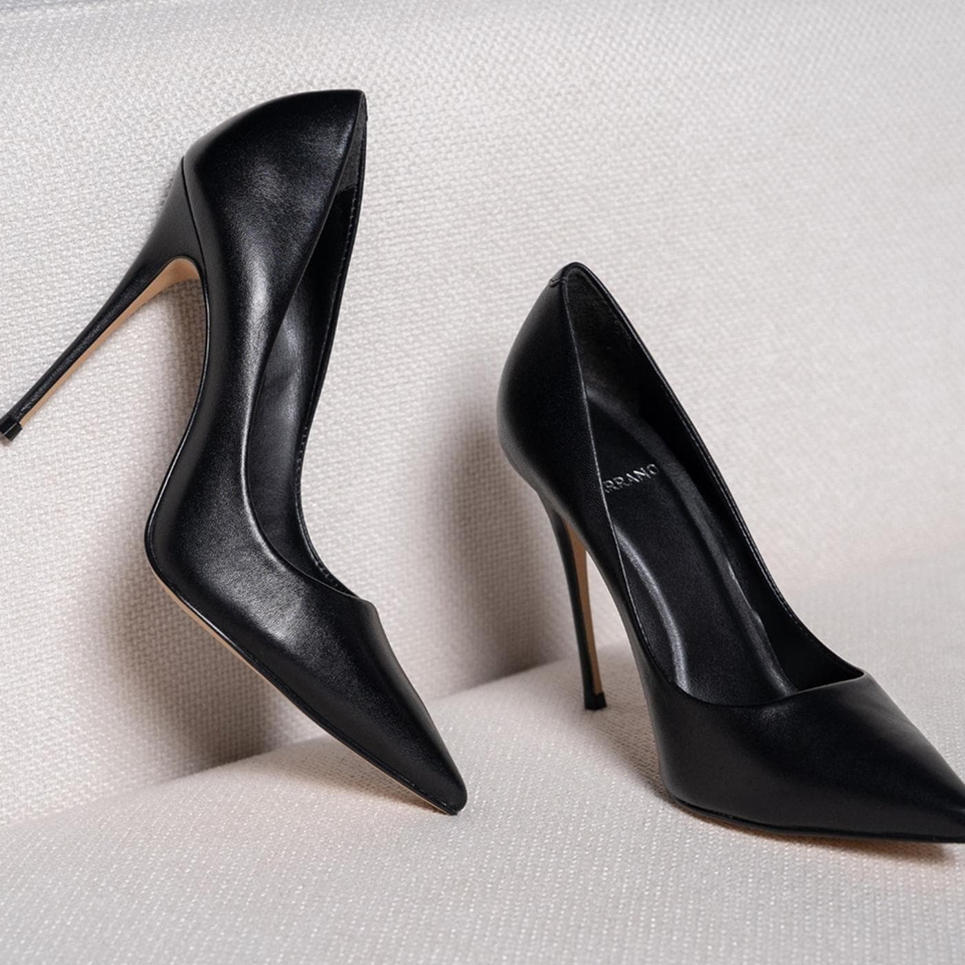 Scarpin 404003T mestiço black - image