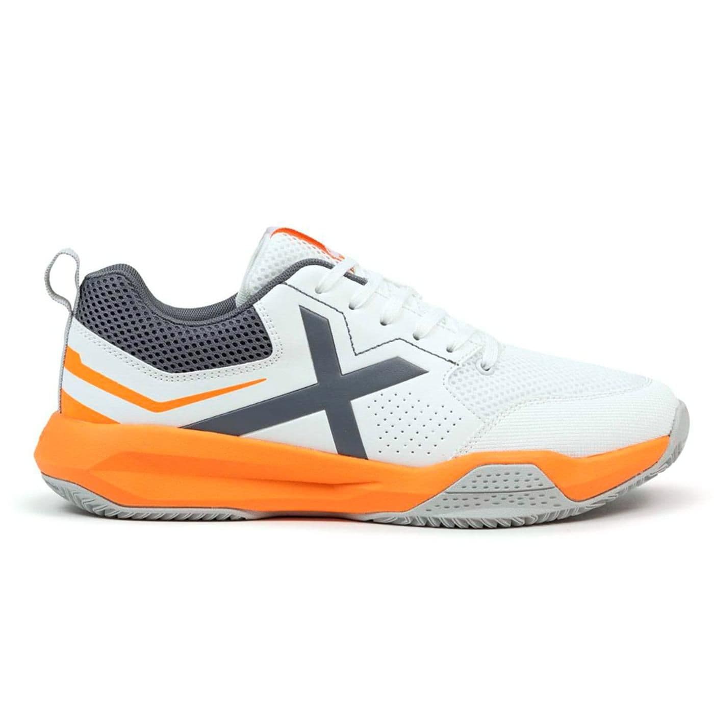 FOCUS 03 white image.