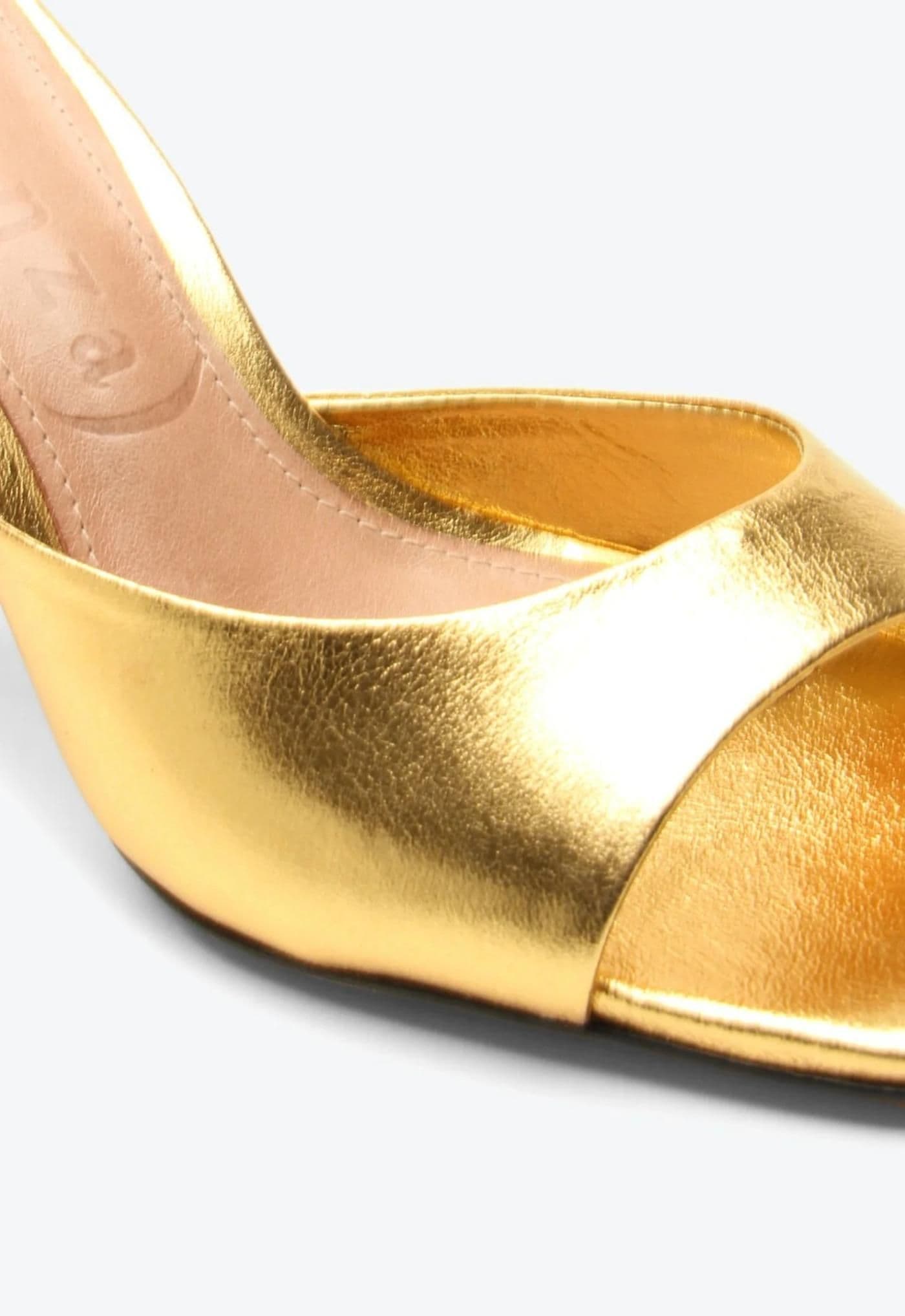 Sandalia Bariloche P1210400020003 xbw - gold - image