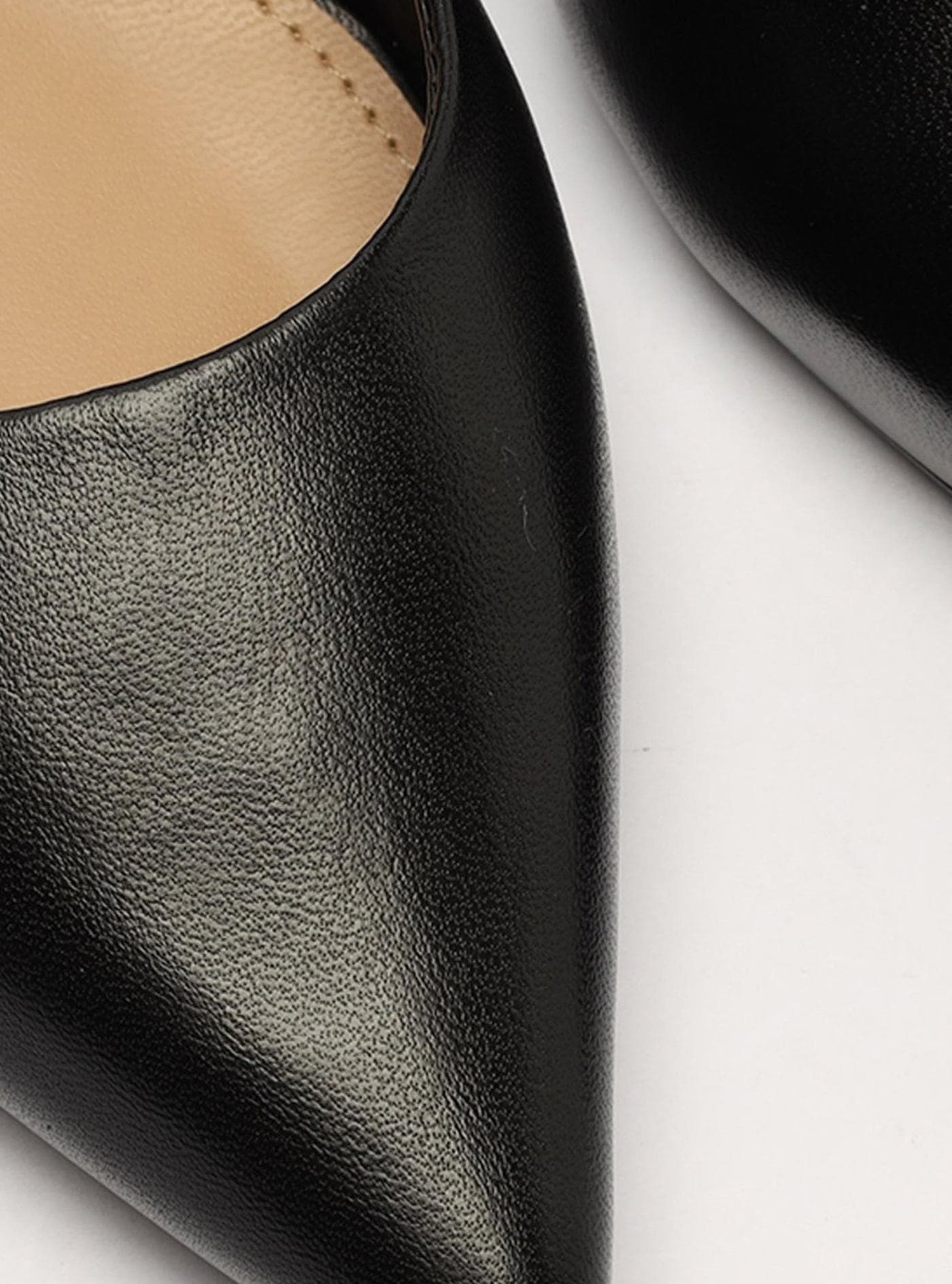 Zapato A1074600010031U preto - image