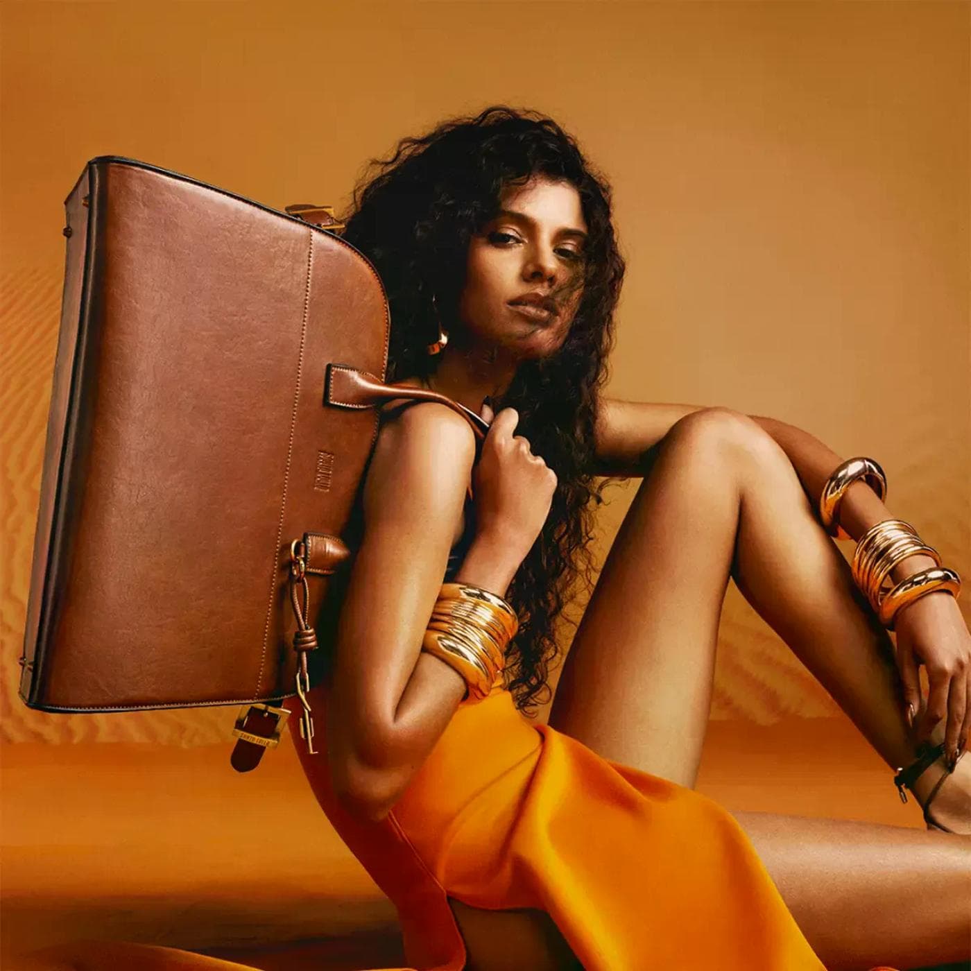 BOLSO 0453.5417.03DB.0AA7 cinnamon - image