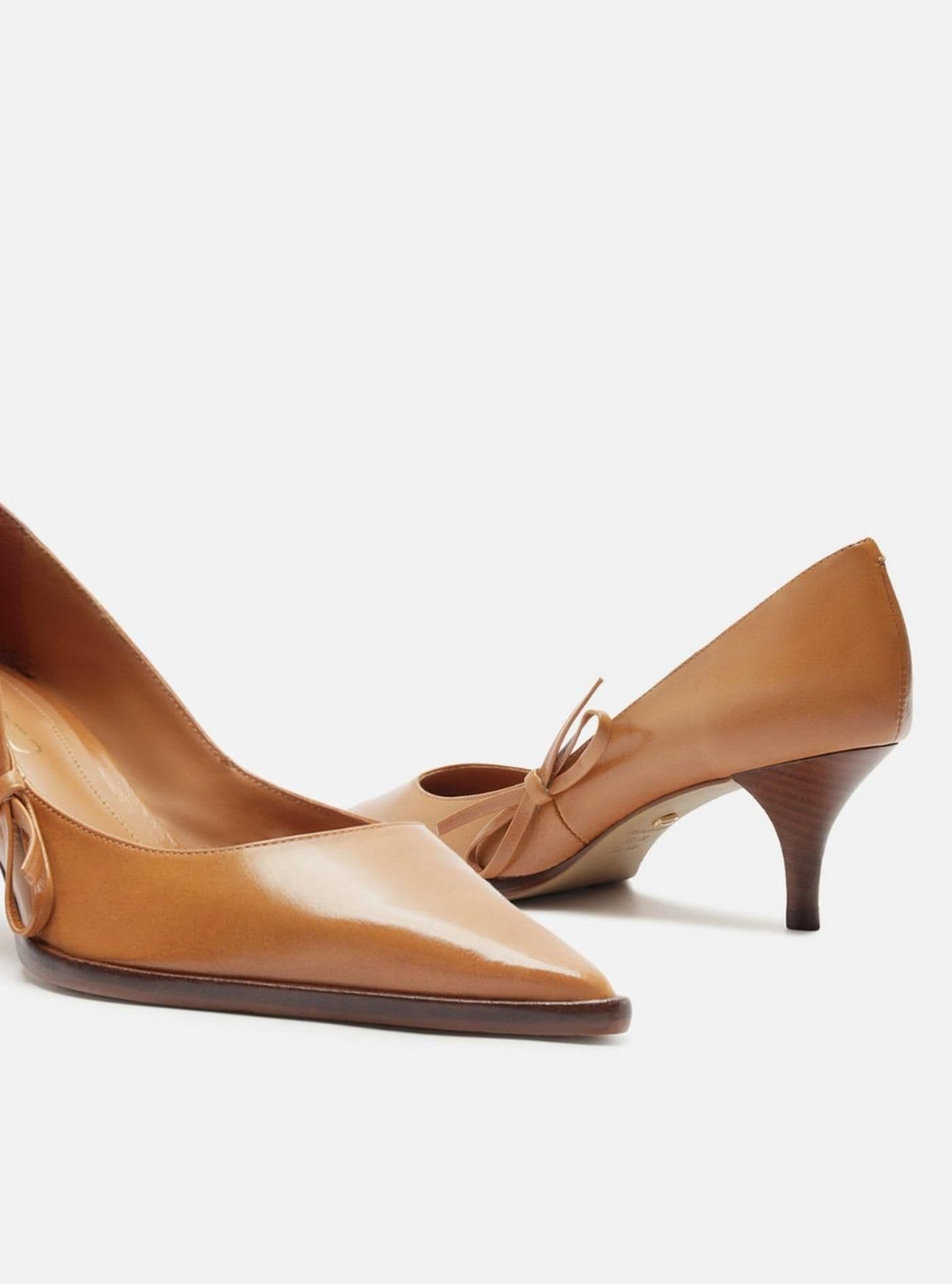 Zapato cerrado A1348500020002U jungle nut - image