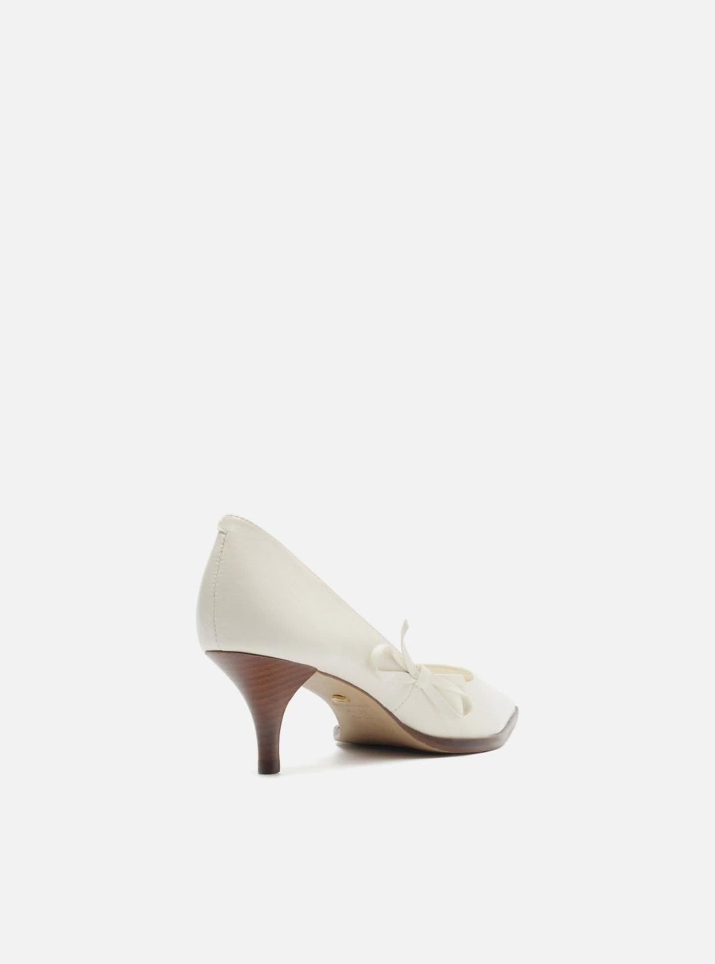Zapato cerrado A1348500020001U crema white - image