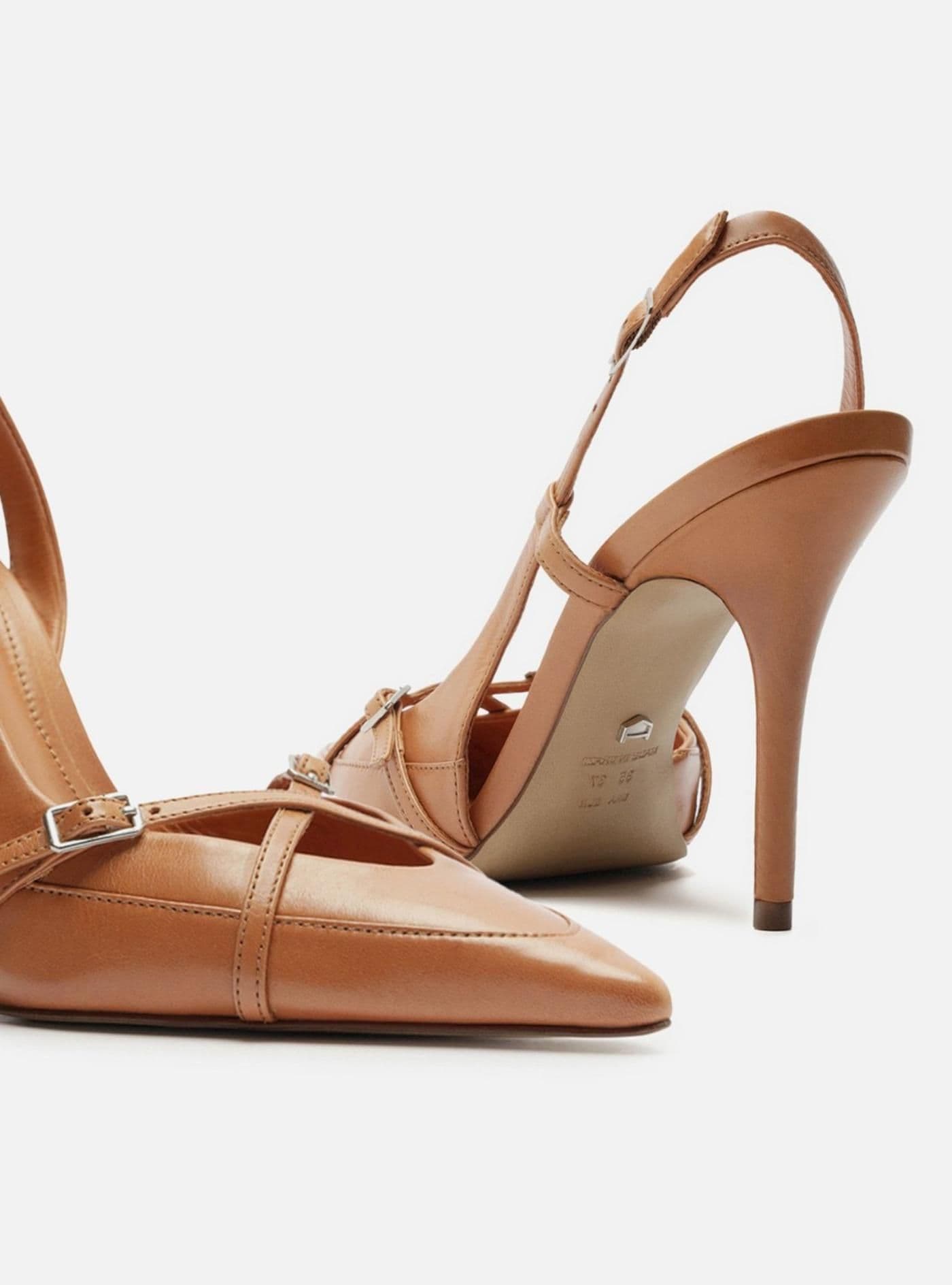Zapato cerrado A1275401280005U jungle nut - image