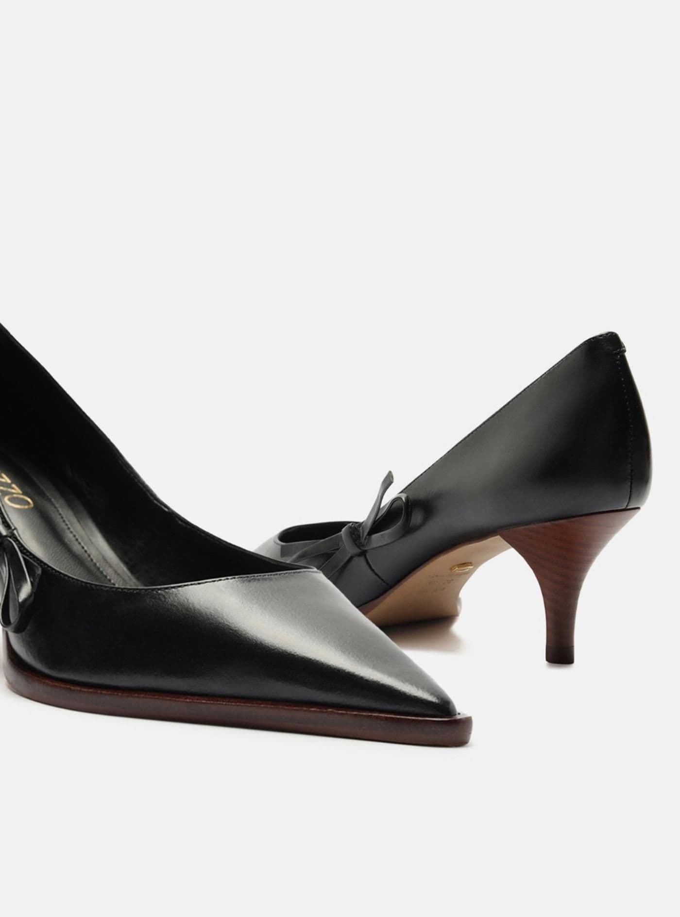 Zapato cerrado A1348500020003U preto - image