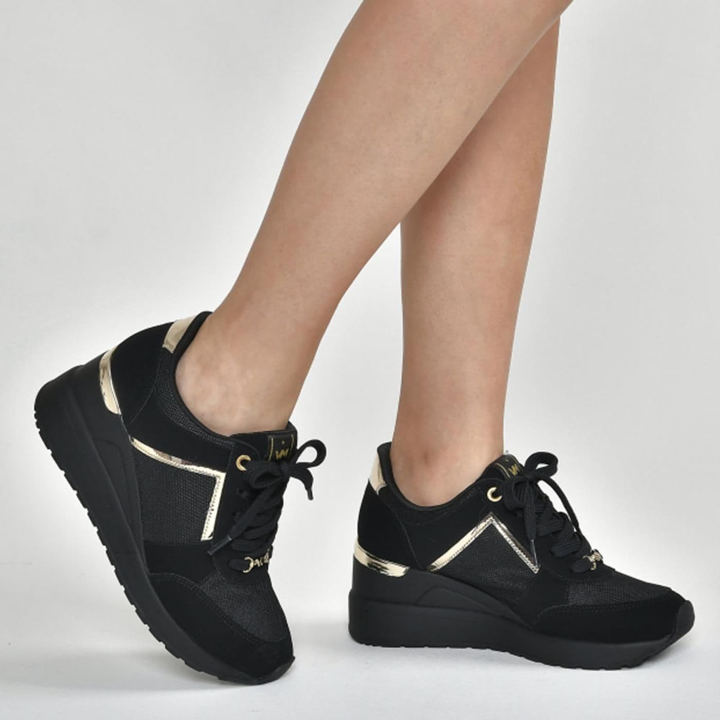 046-013-13 Tenis preto/preto/preto/prata - image