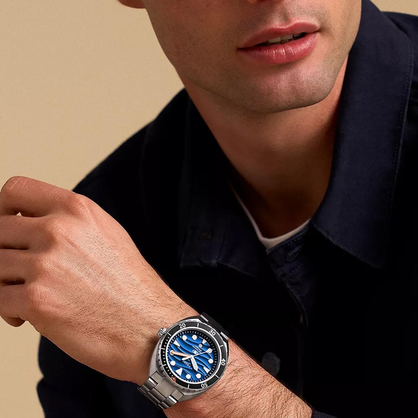 BREAKER silver - image