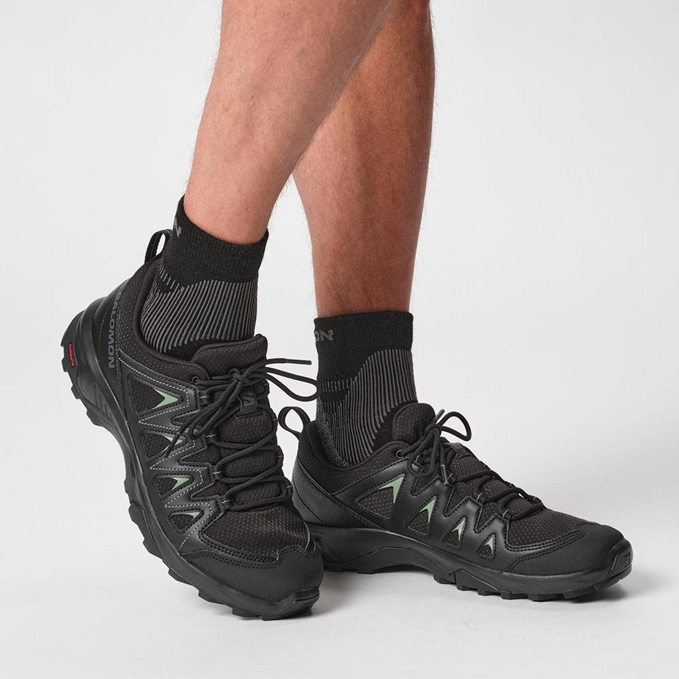 X BRAZE black/black/laurel wreath - image