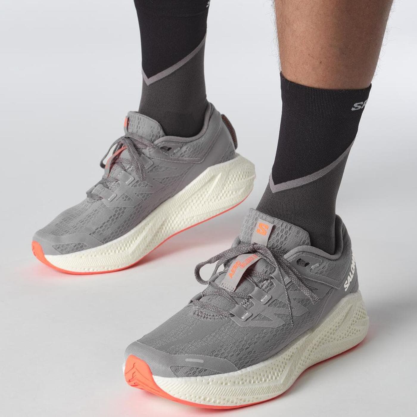 AERO GLIDE 3 alloy/vanilla ice/neon flame - image