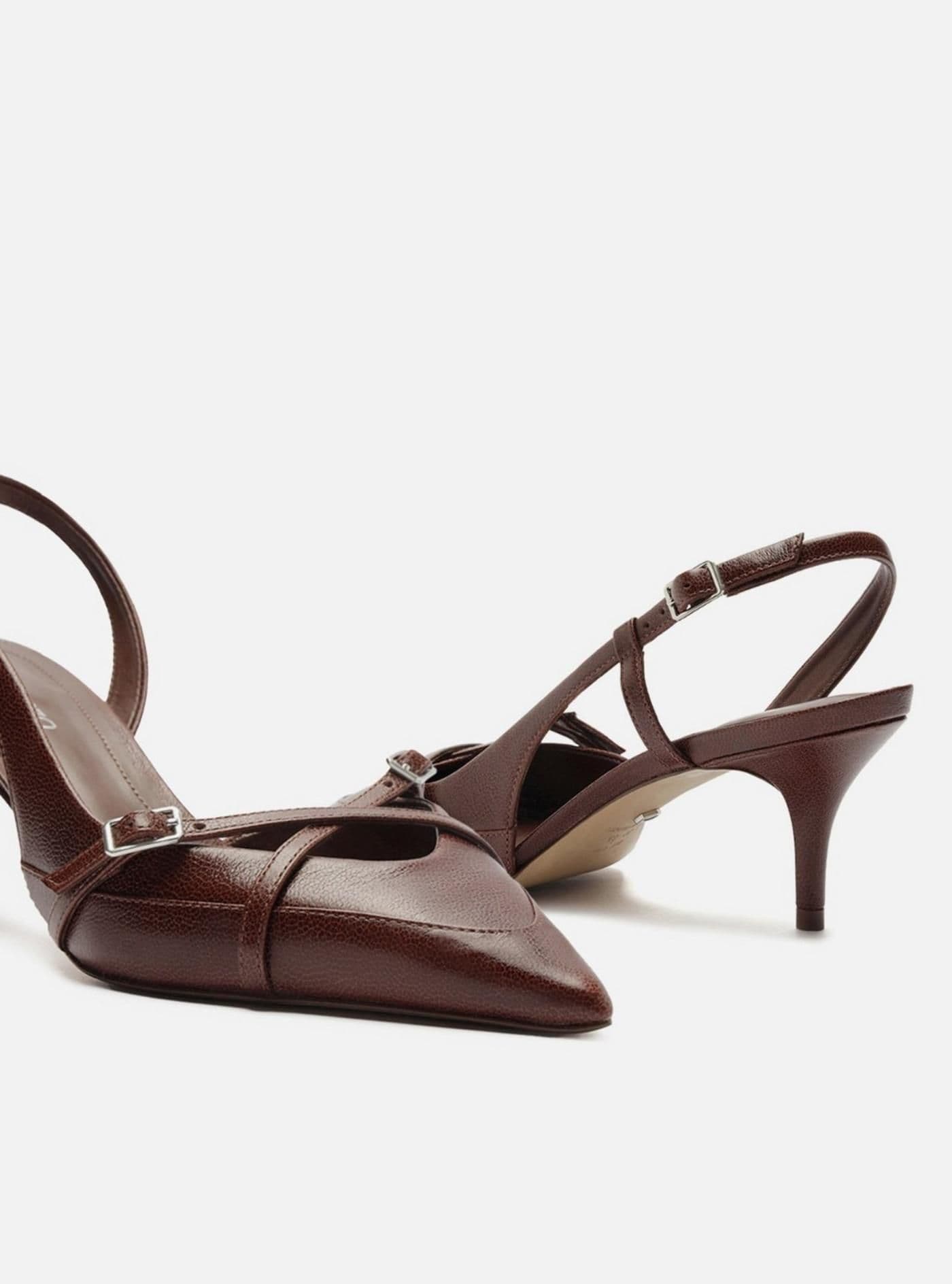 Zapato cerrado A1275701300004U oak brown - image