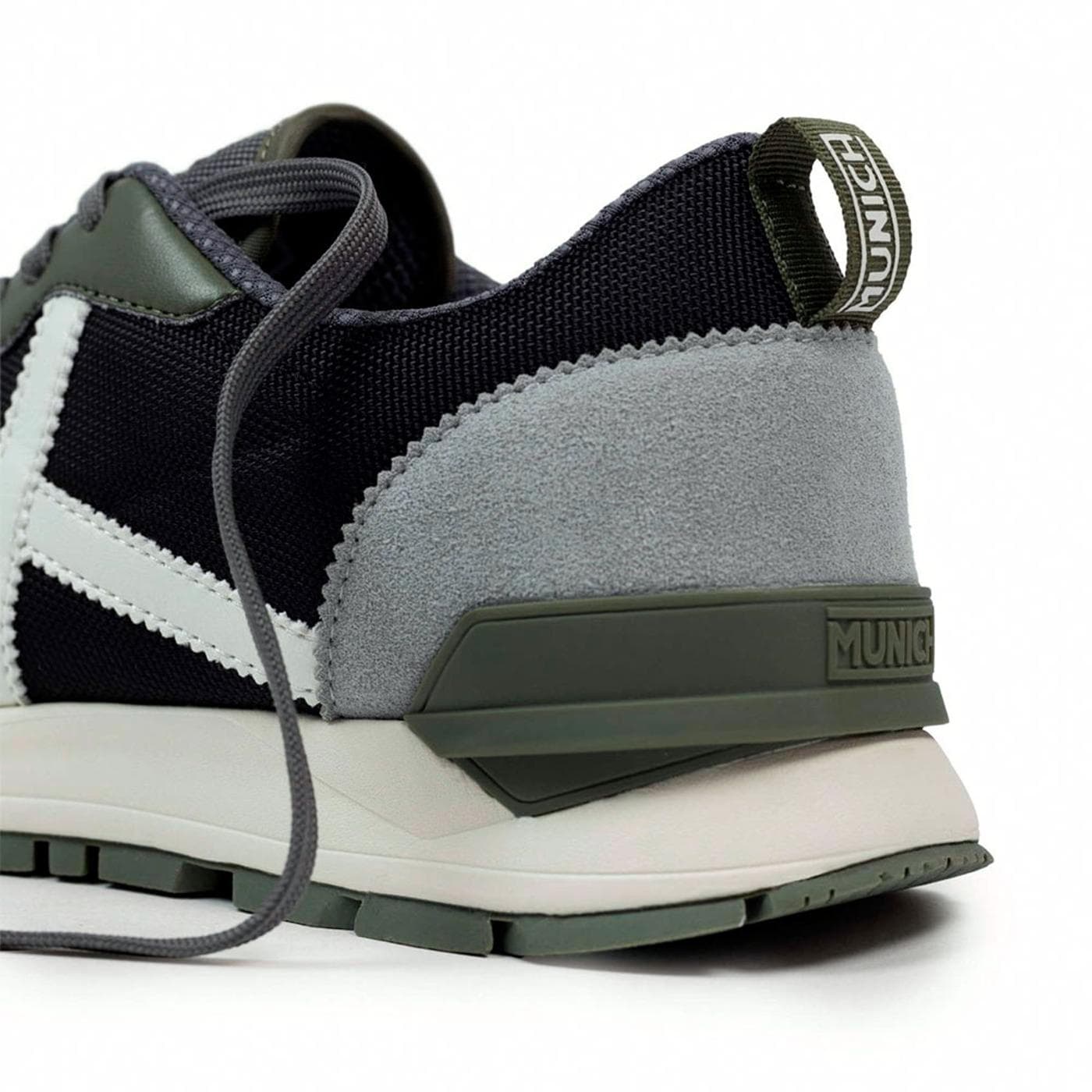 VERSATILE 27 black - image