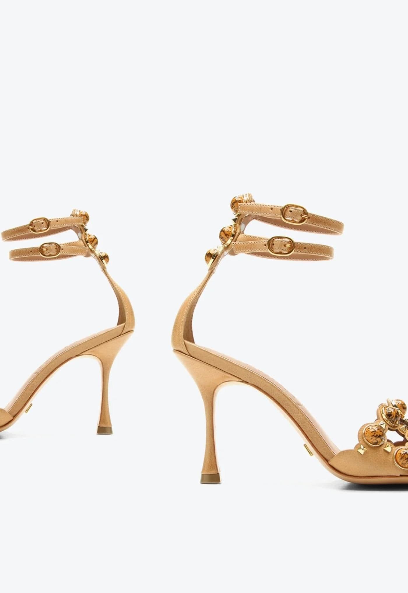 Sandalia Stella P1207400020001 x15s - amber - image