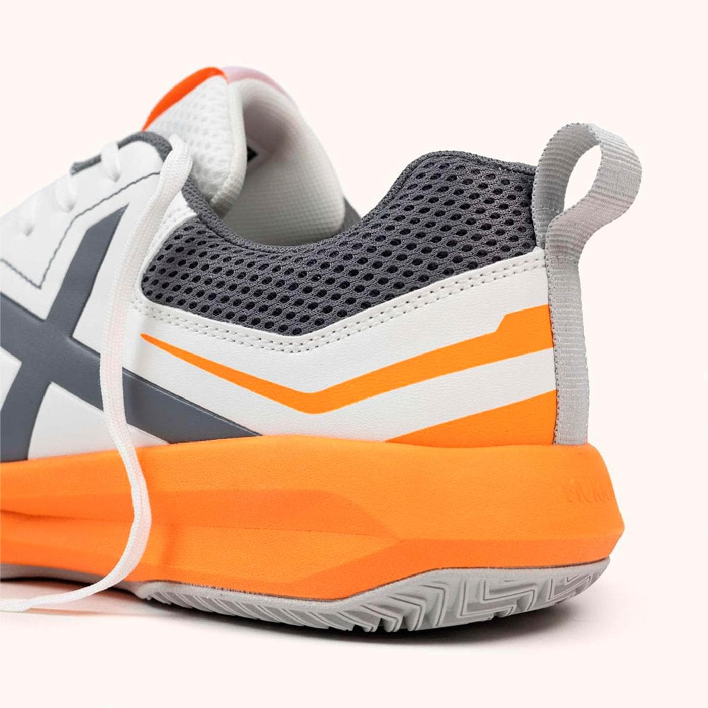 FOCUS 03 white - image