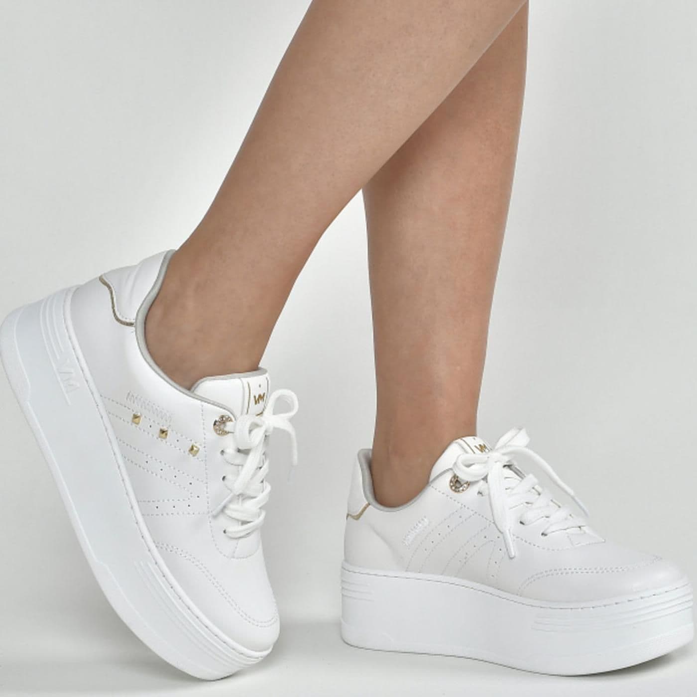 Tenis branco/gold - image
