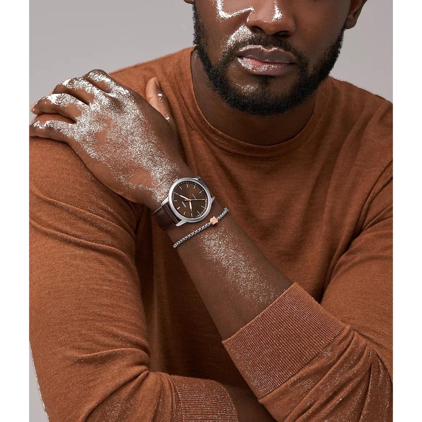 MINIMALISTA brown image.